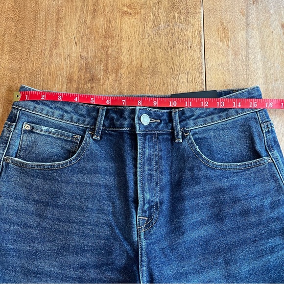 RW & Co High-Waisted Slightly Flare Leg Jeans size 30 vintage blue wash - Picture 7 of 10